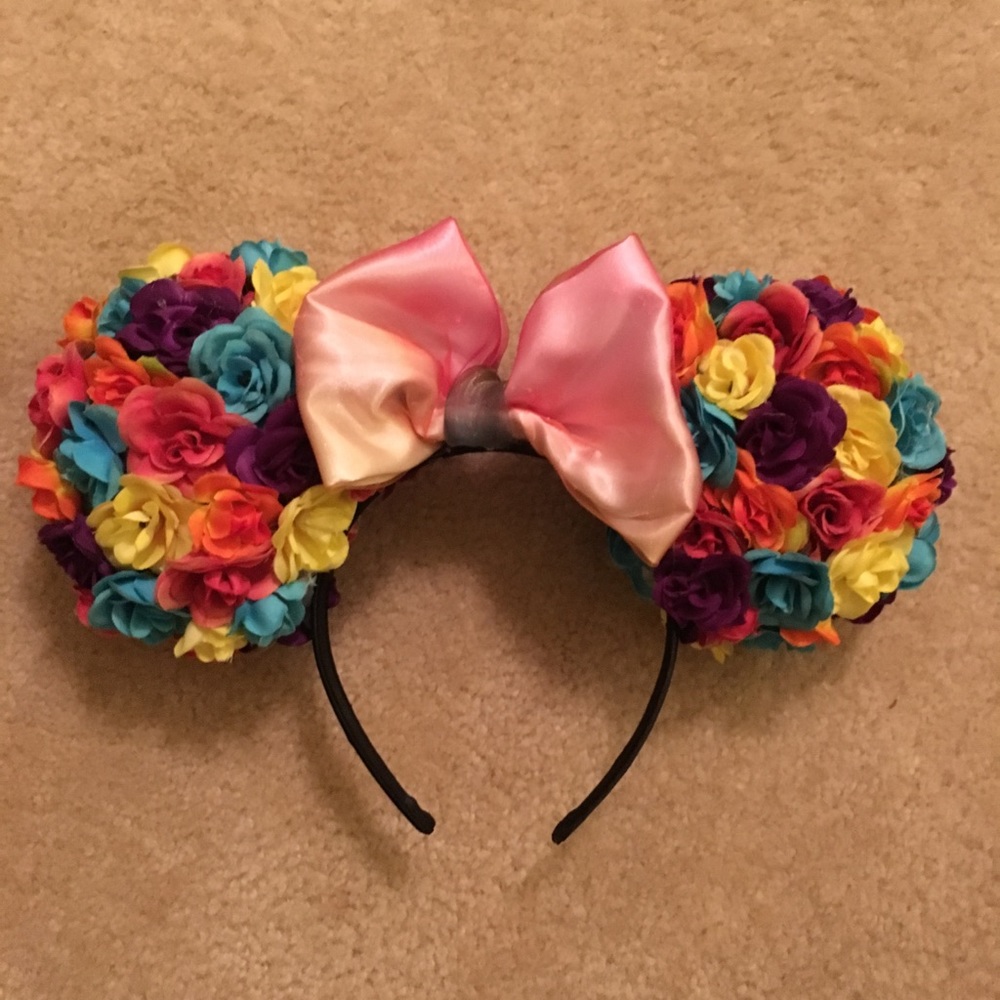 Character Ears View 5